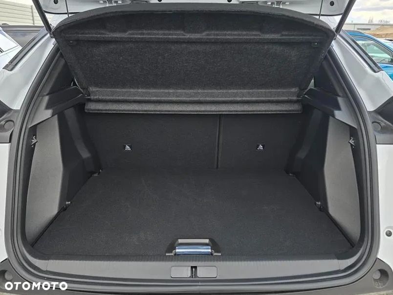 Peugeot 2008 PureTech mHEV Allure e-DCS6 - 7