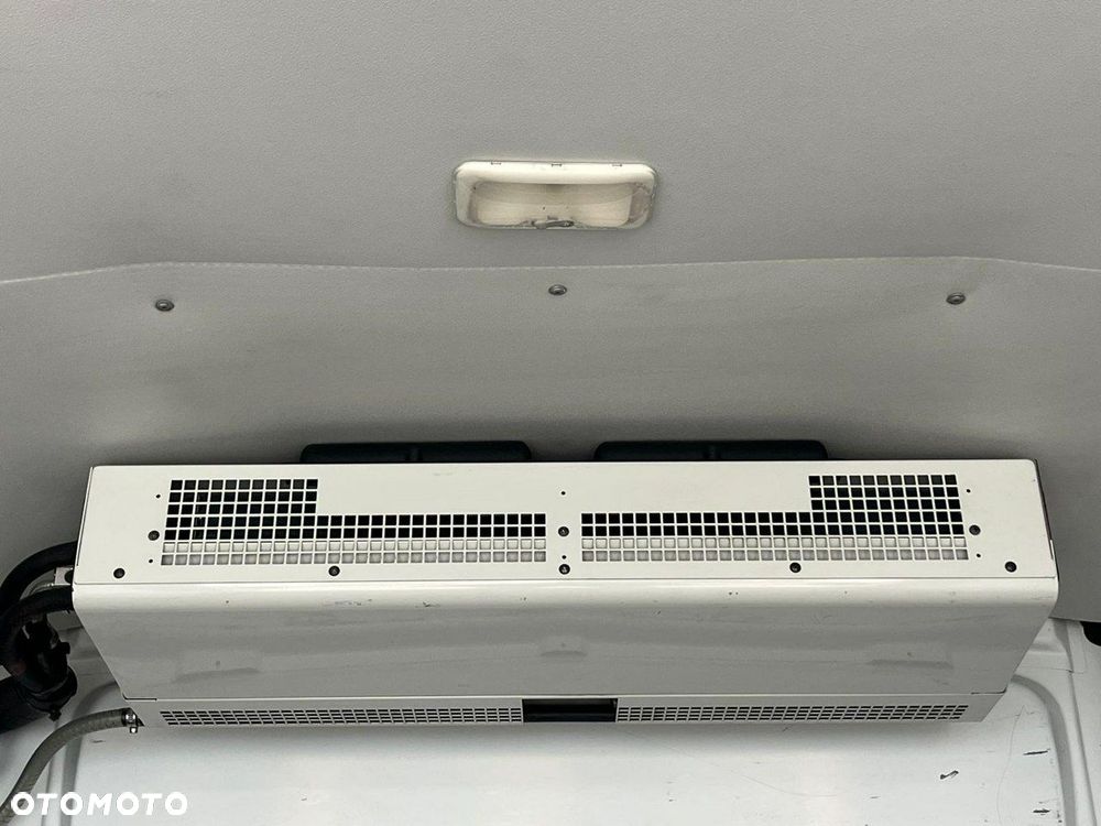 Renault Trafic - 13