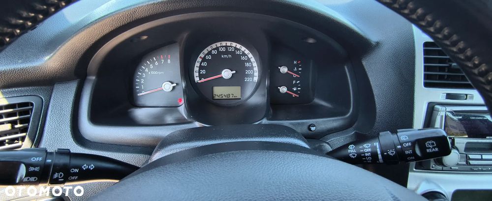 Kia Sportage 2.0 Expedition - 11