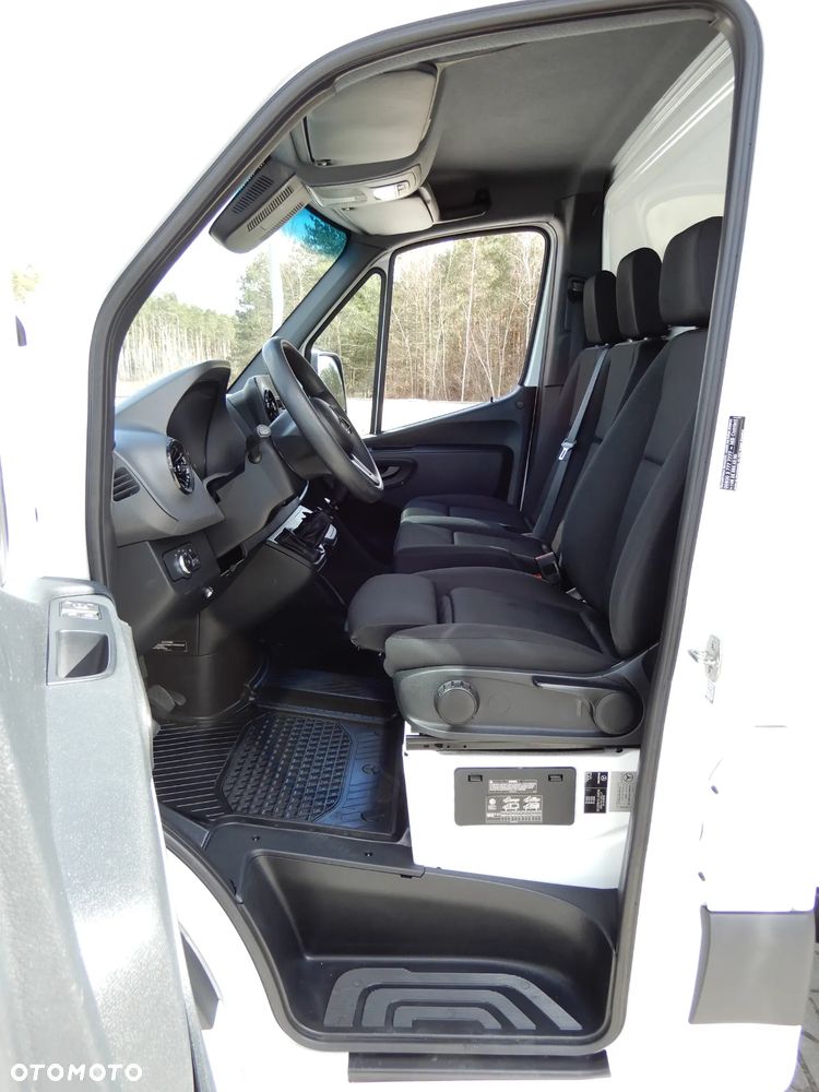 Mercedes-Benz Sprinter 516 CDI 2.2 CDI 163 KM Kontener 4.91 Cm 10 E.Palet Super Lekki ALUVAN DMC 3500 Kg 705 Kg Ładowność Tempomat Asystent Pasa Ruchu Stan Auta Jak Nowy UNIKAT - 34