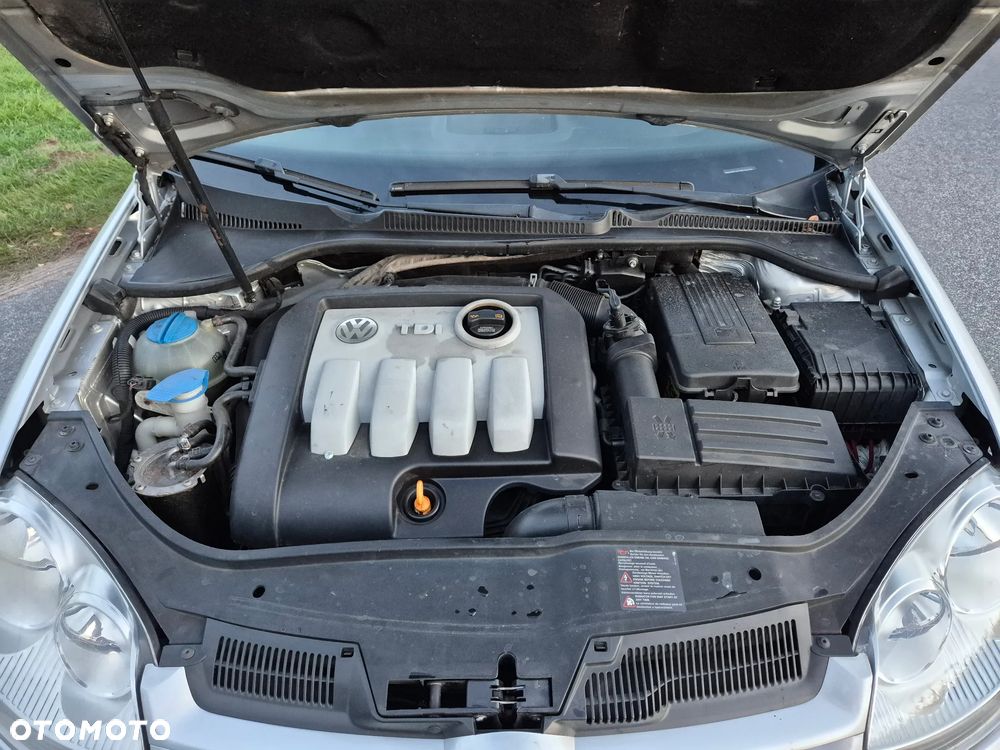 Volkswagen Golf - 18