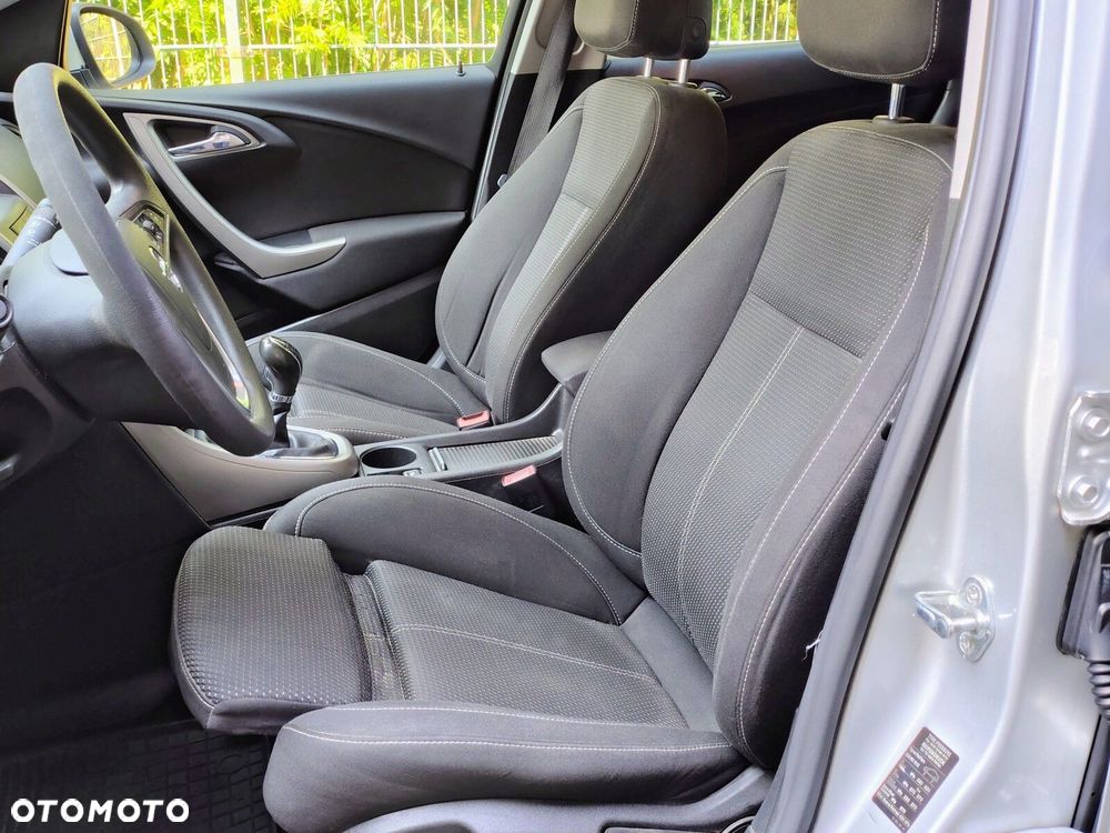 Opel Astra 1.4 T Enjoy - 15