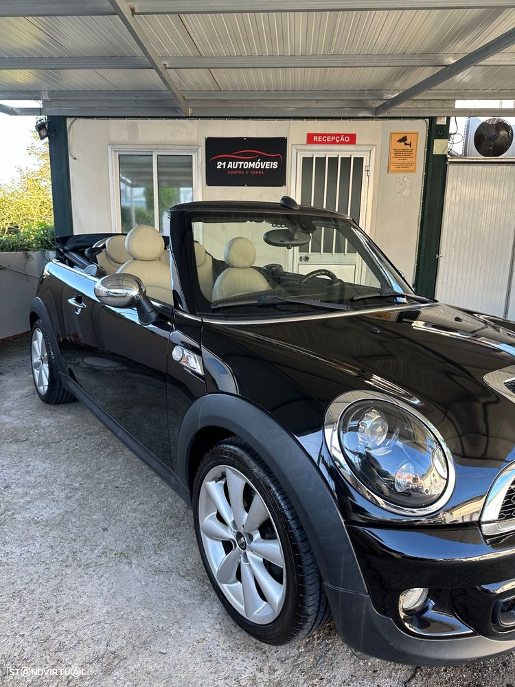 MINI Cabrio Cooper SD - 16