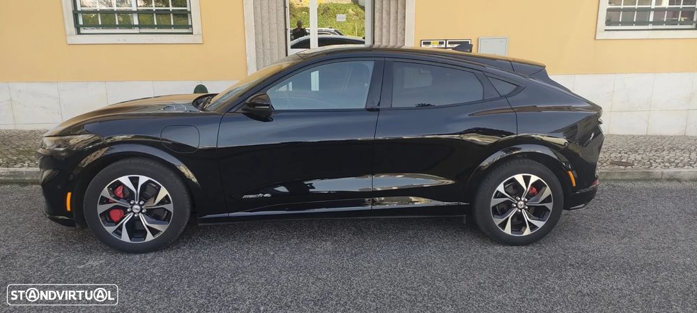 Ford Mustang Mach-E Premium - 5