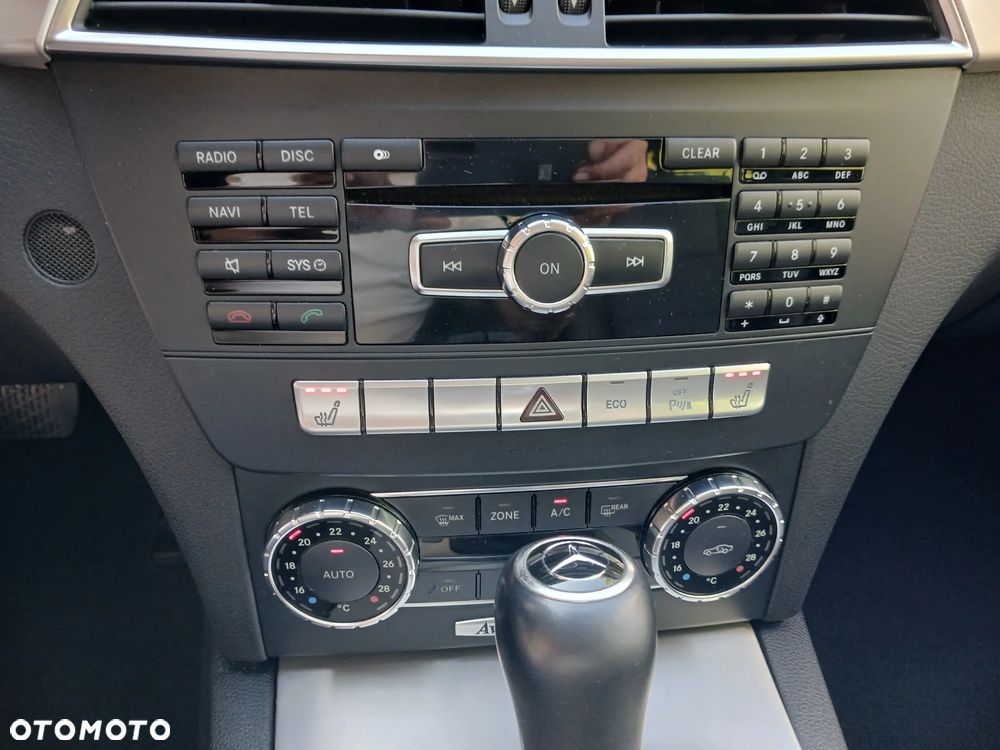 Mercedes-Benz Klasa C 200 7G-TRONIC Avantgarde Edition - 30