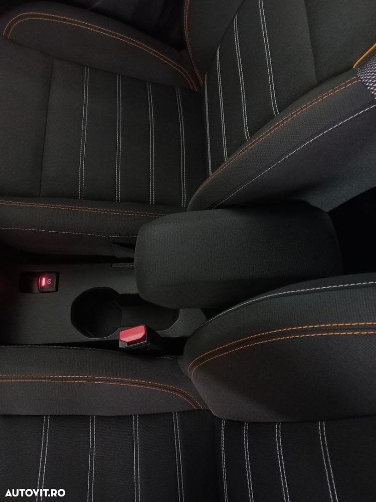 Dacia Sandero Stepway TCe 90 MT6 Comfort - 18