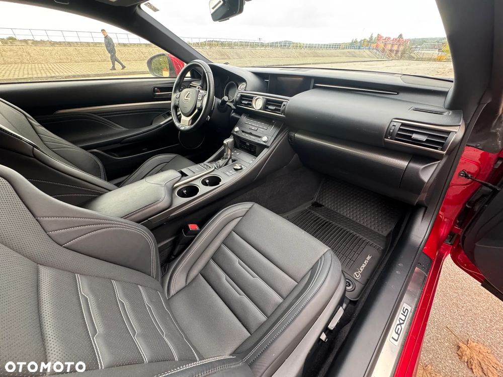 Lexus RC - 32