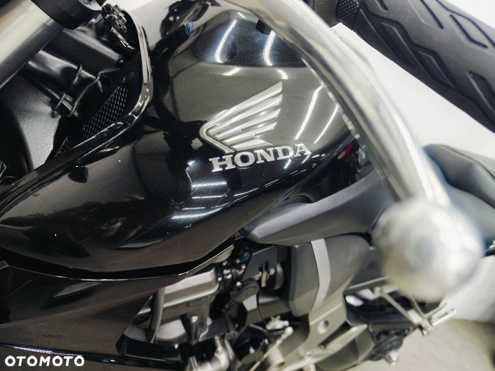 Honda CB - 22