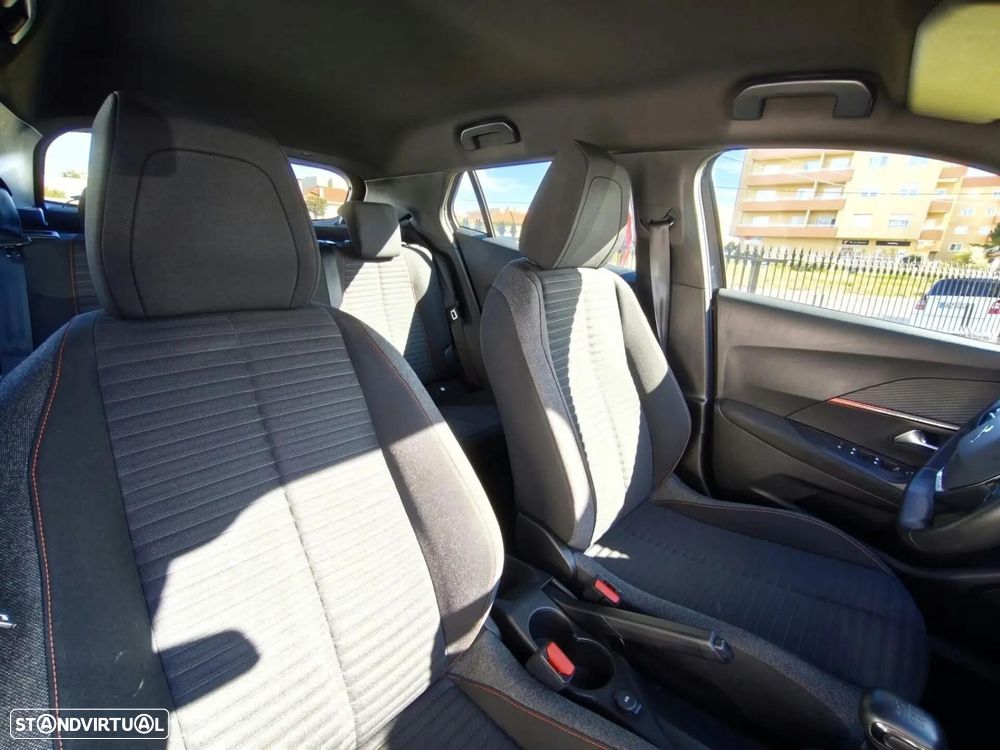 Peugeot 2008 1.2 PureTech Active Pack - 19