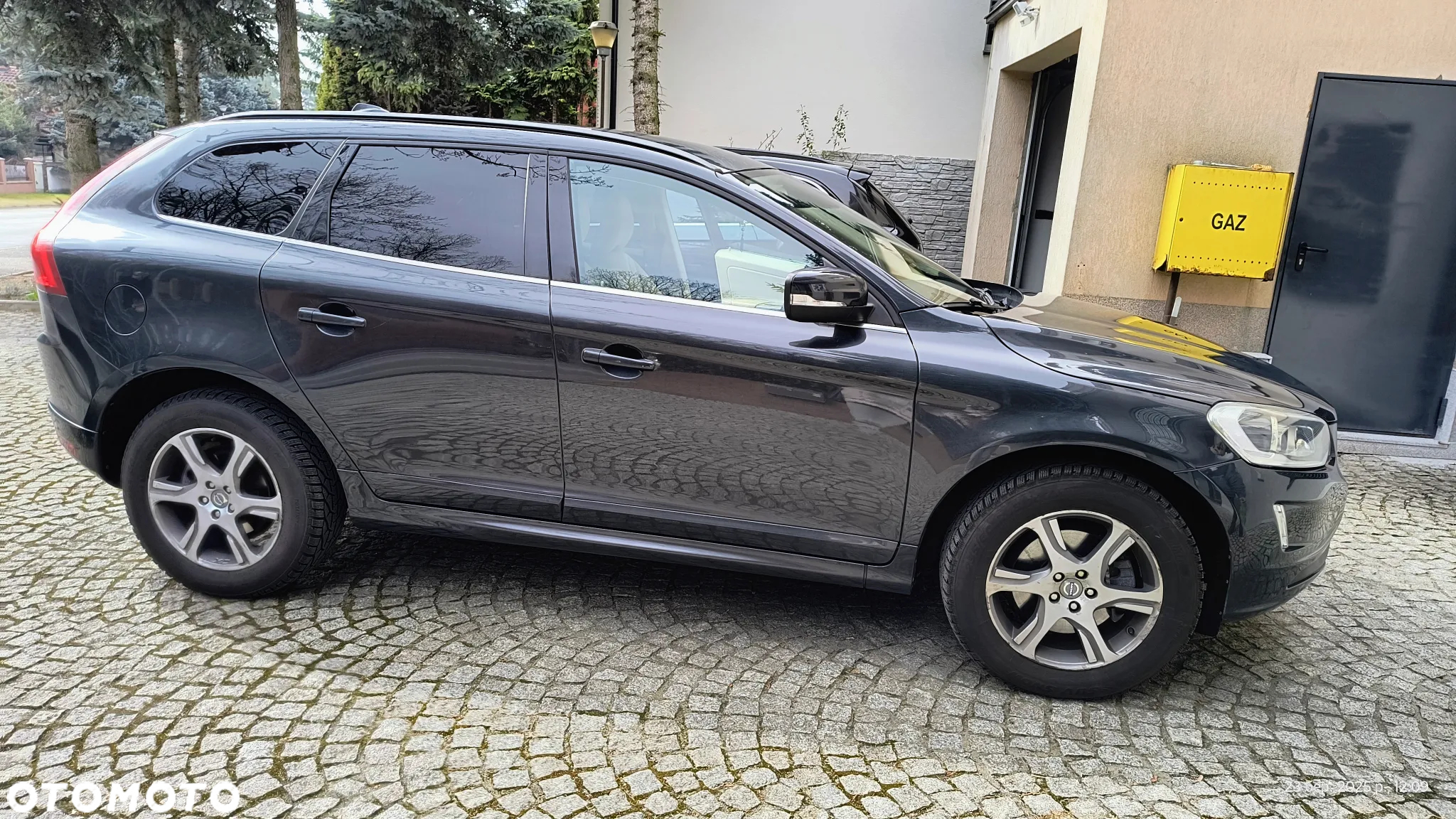 Volvo XC 60 D4 Geartronic Momentum - 14