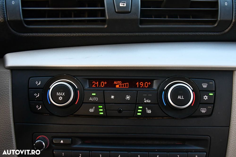 BMW Seria 1 123d DPF Aut. Edition Sport - 9