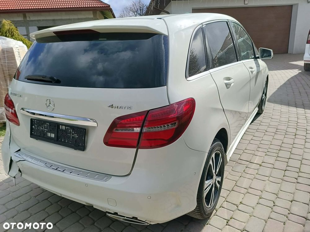 Mercedes-Benz Klasa B 200 (CDI) d 4Matic 7G-DCT AMG Line - 10