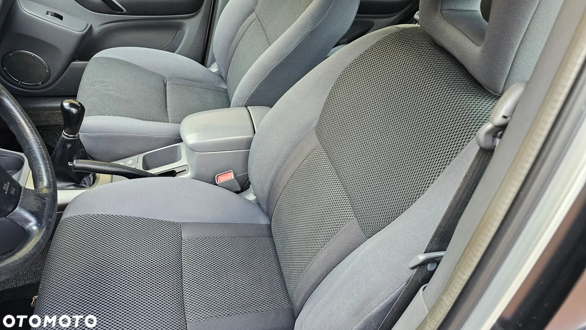 Toyota RAV4 2.0 D-4D Prestige - 34