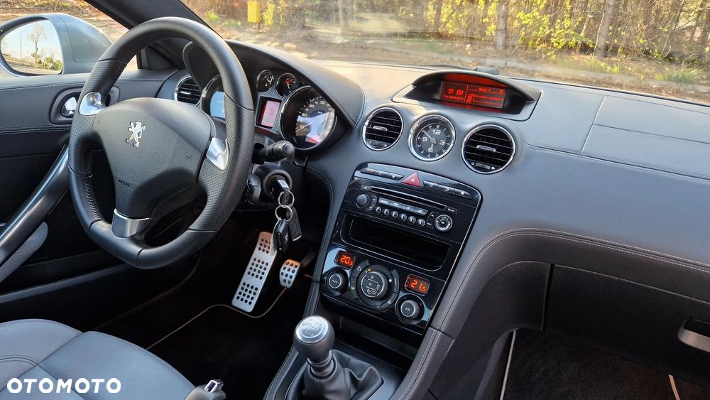 Peugeot RCZ 1.6 THP - 11