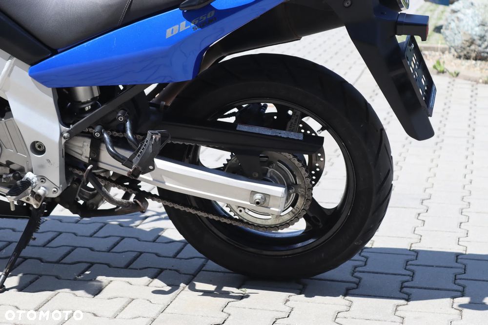 Suzuki V-STROM - 15