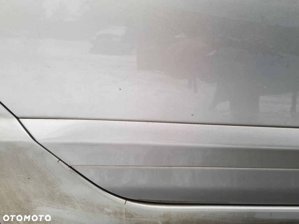 HONDA CIVIC VIII 8 06-11 2008 r. SEDAN YR-566M drzwi prawy tył PT * - 5