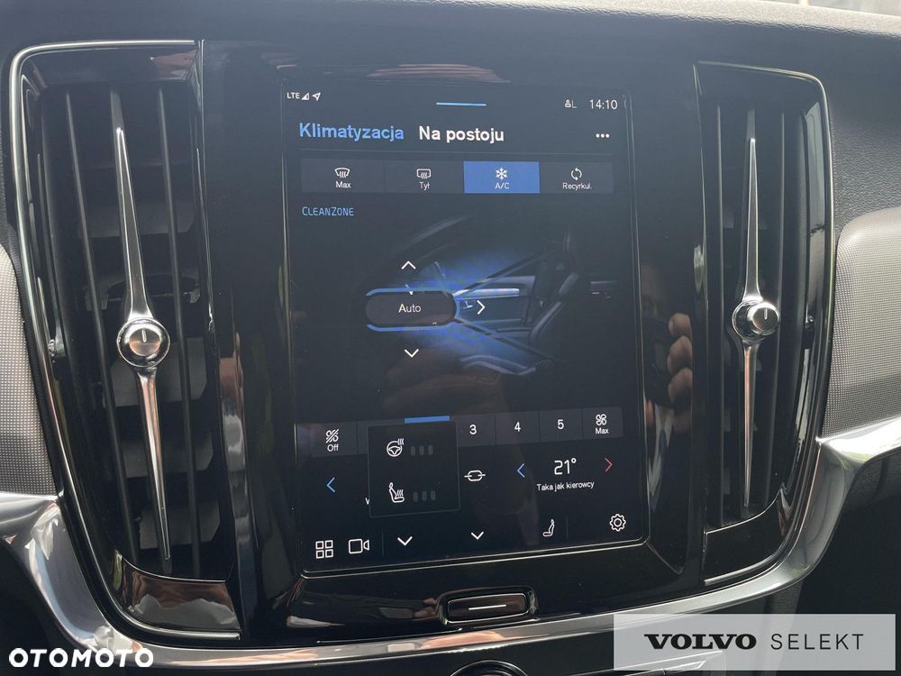 Volvo V90 Cross Country - 14