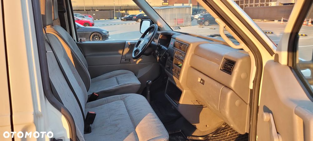 Volkswagen TRANSPORTER - 16