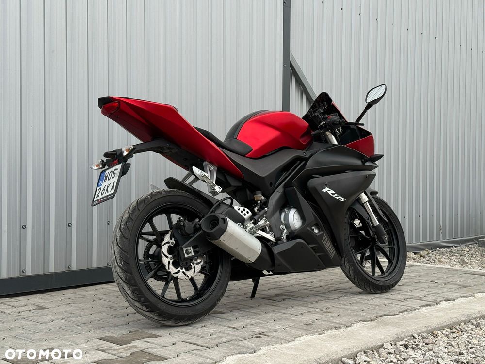 Yamaha YZF - 4