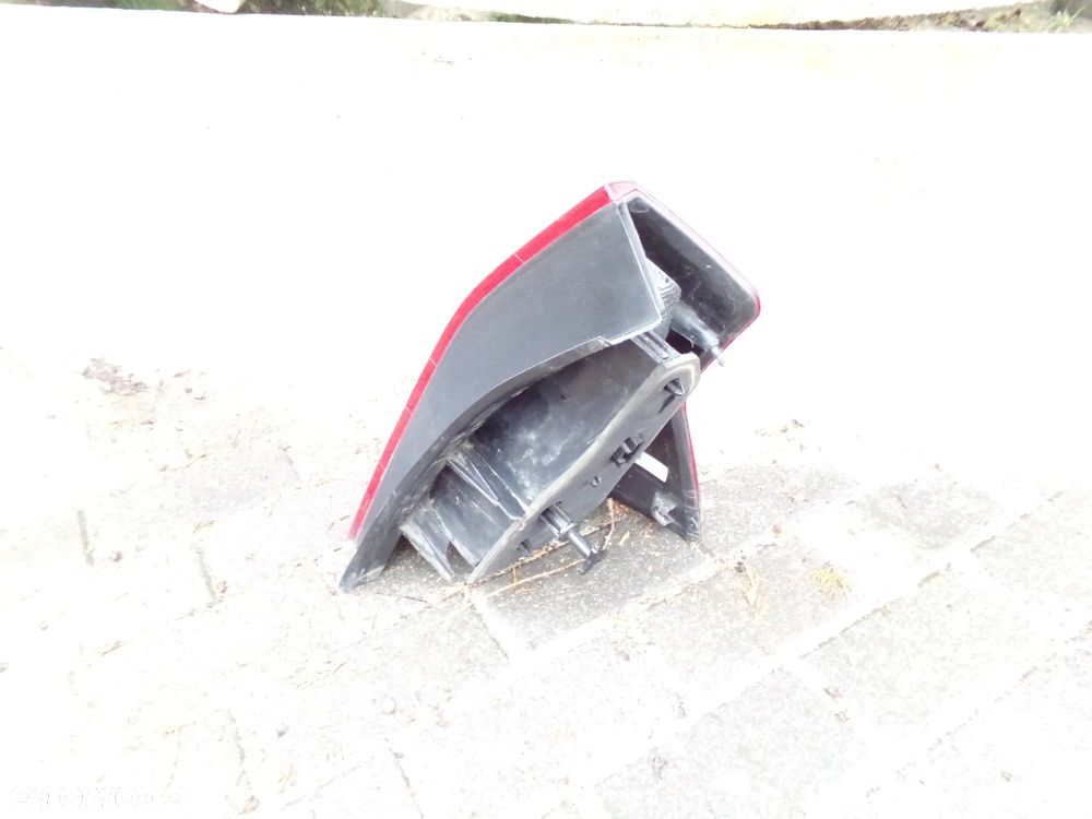 Lampa tylna lewa Dacia Sandero I - 4