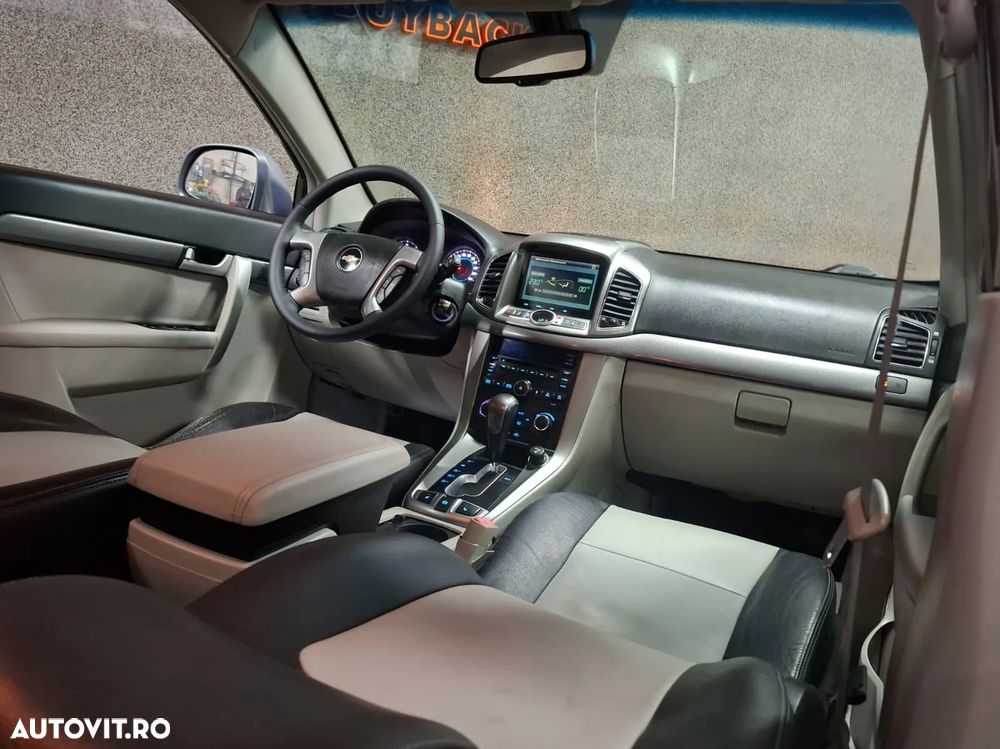 Chevrolet Captiva 2.2D AWD Plus Aut. 7 locuri LT black leather - 5