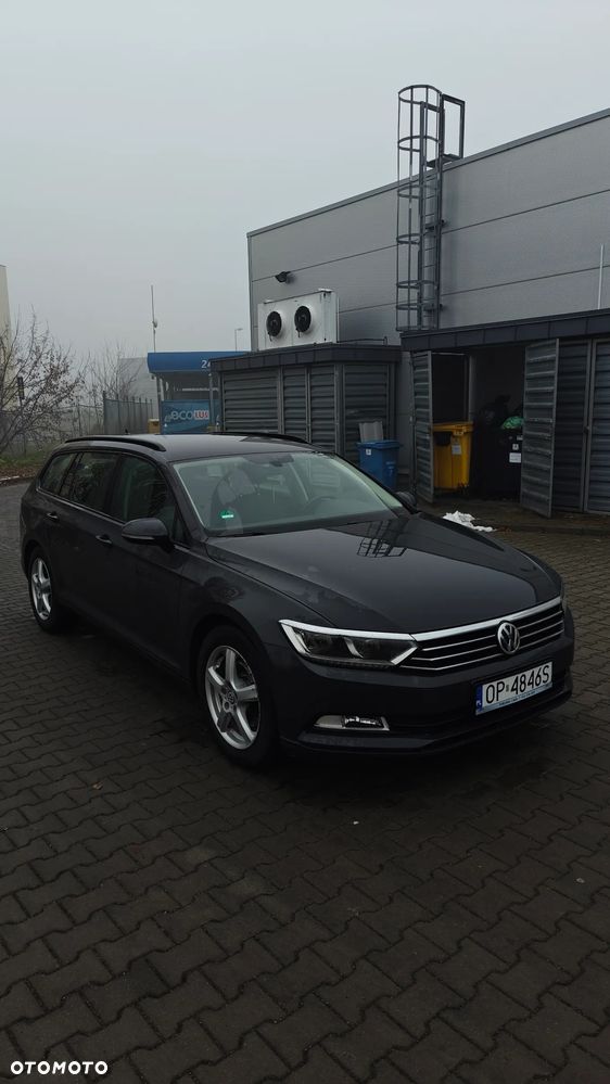 Volkswagen Passat - 8