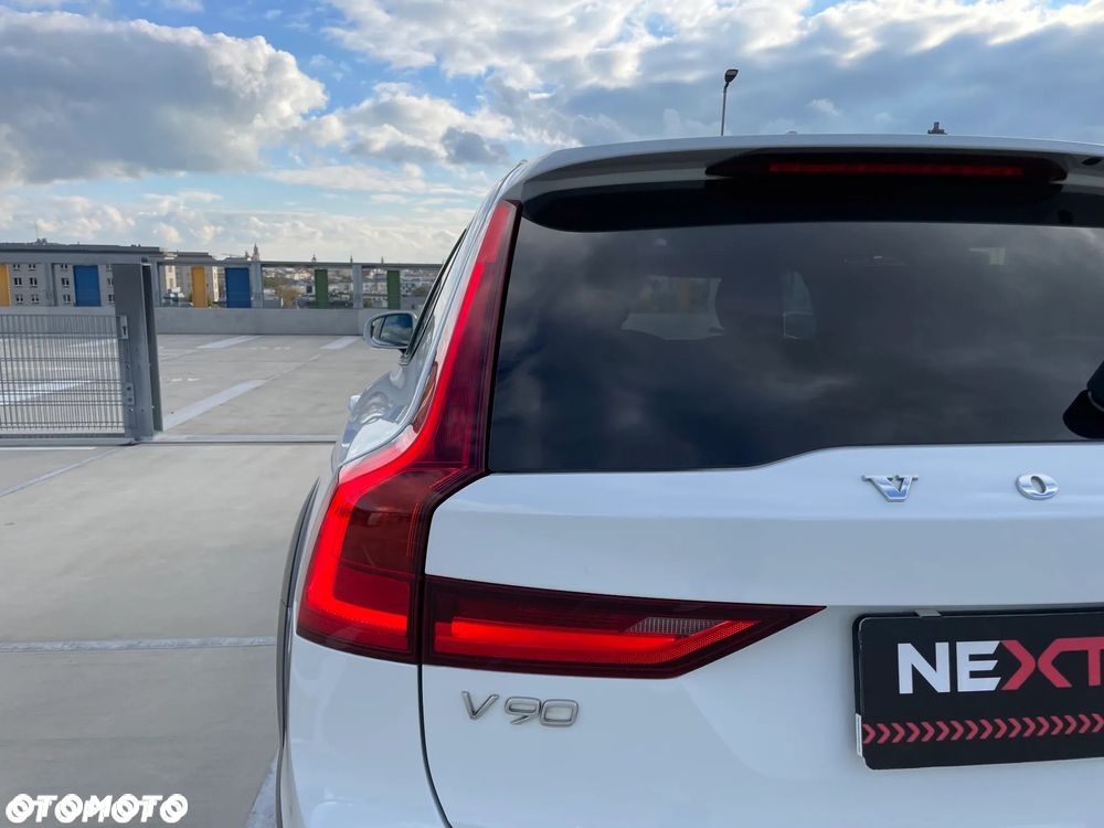 Volvo V90 Cross Country T5 AWD Pro - 17