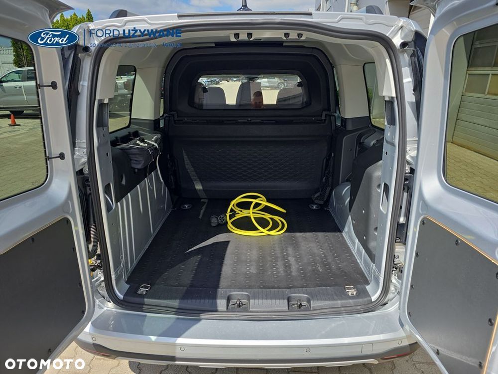 Ford Transit Connect - 11
