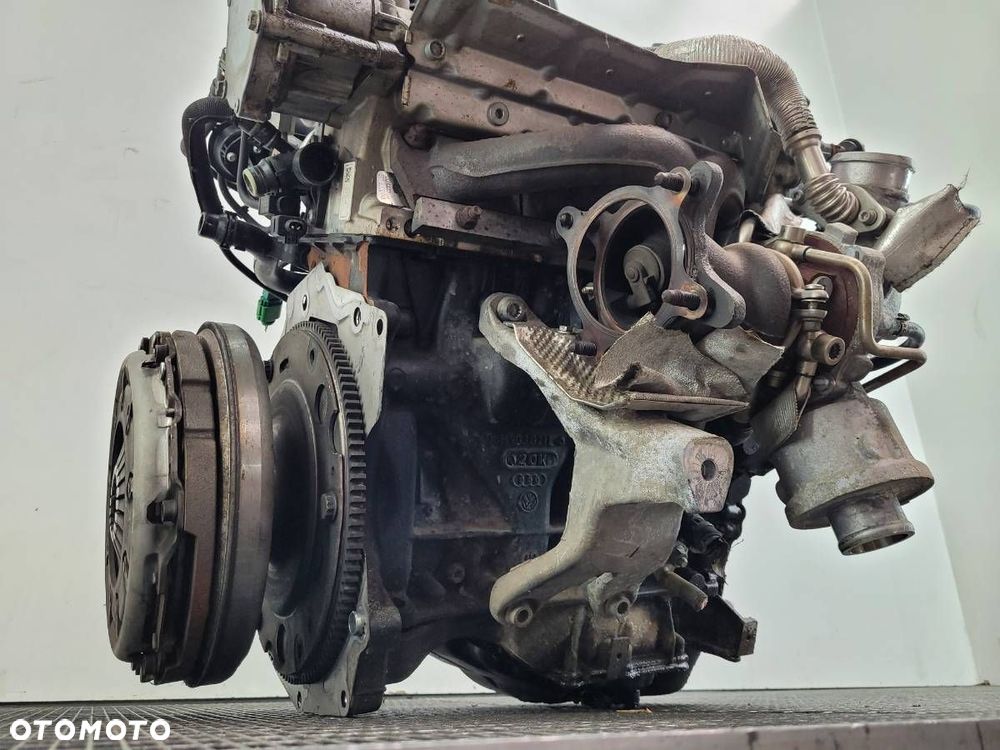 SILNIK KOMPLETNY CDHB 1.8 TFSI 160 AUDI A4 B8 - 10