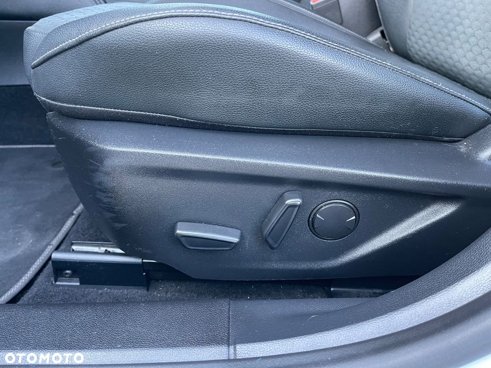 Ford Focus 2.0 EcoBlue Titanium Business - 15
