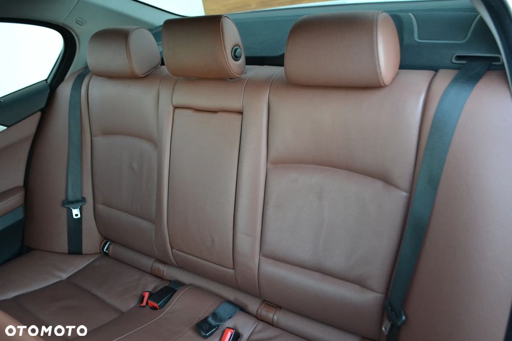 BMW Seria 5 - 21