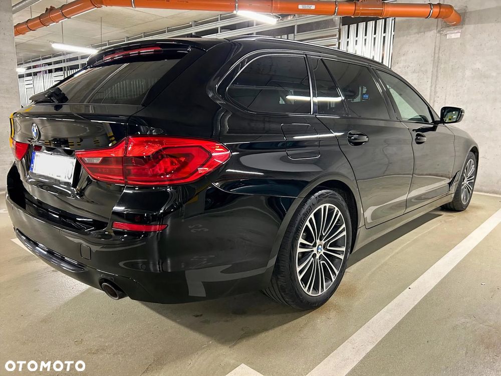 BMW Seria 5 520d xDrive Sport Line sport - 3