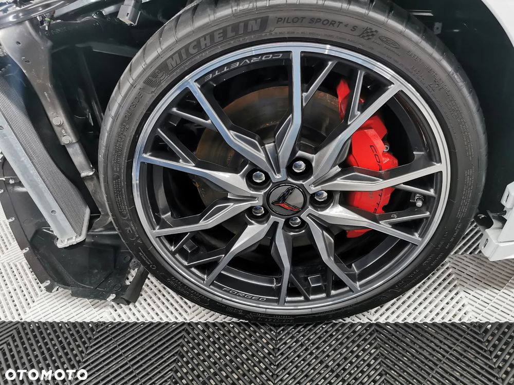 Chevrolet Corvette Stingray 2LT 6.2 V8 Automatik - 28