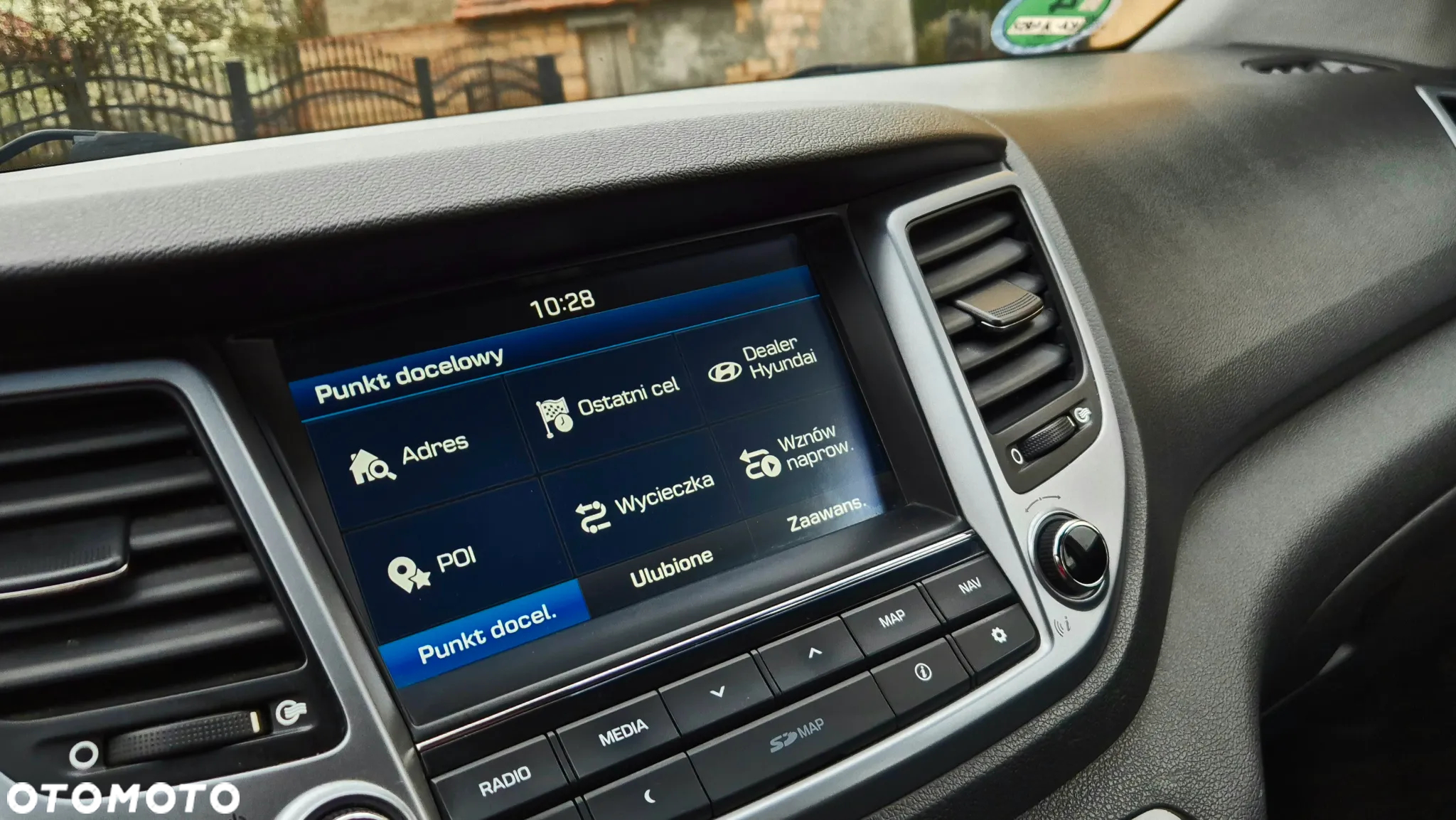 Hyundai Tucson 2.0 CRDI BlueDrive Style 2WD - 26