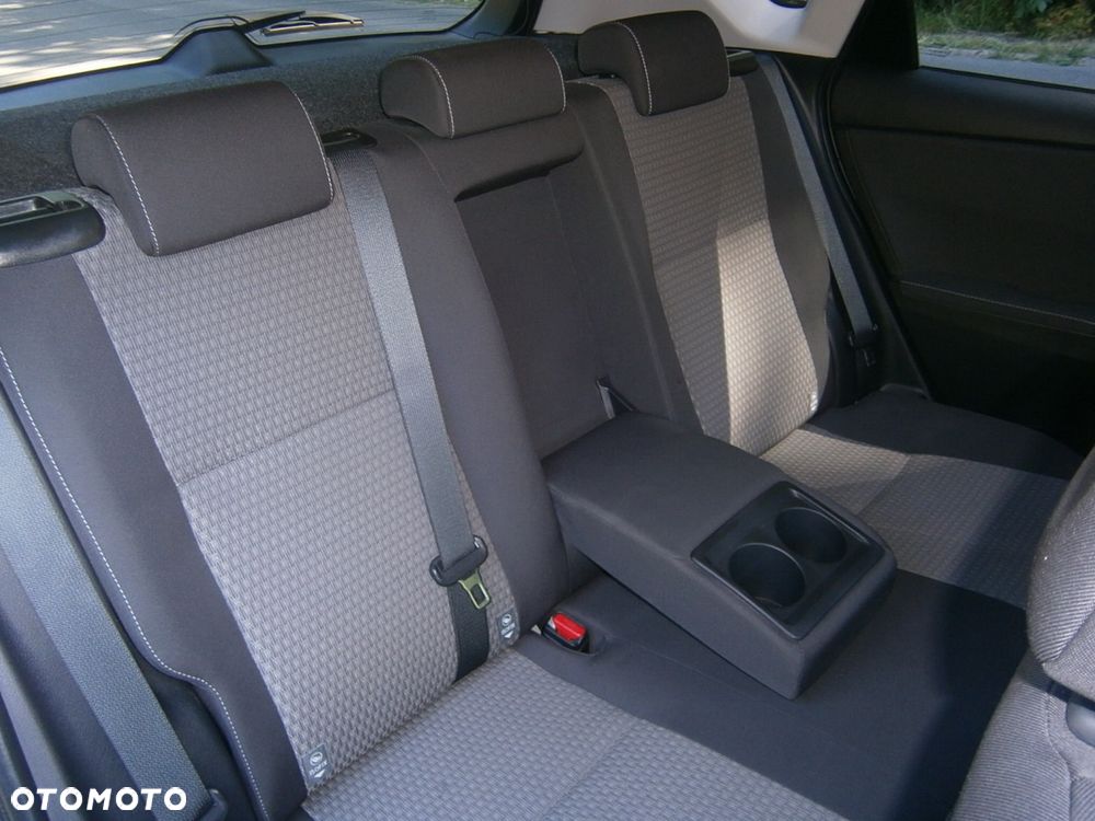 Toyota Auris 1.2 T Prestige - 8