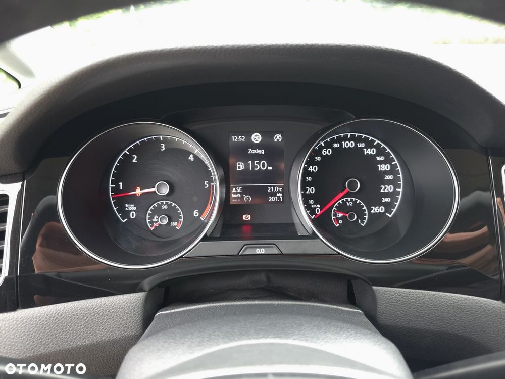 Volkswagen Golf Sportsvan - 20