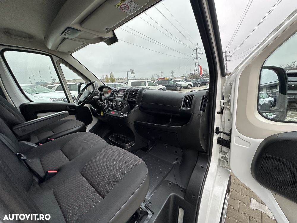 Peugeot Boxer 330 Fourgon L1H1 - 21