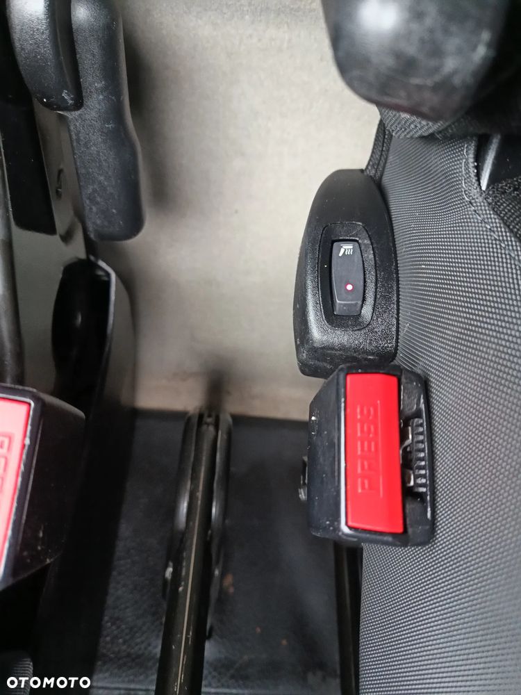 Renault Master 2.3 diesel 125kM 2015 rok 3.5T UDOKUMENTOWANY ORGINALNY PRZEBIEG, STAN BARDZO DOBRY!!! - 30