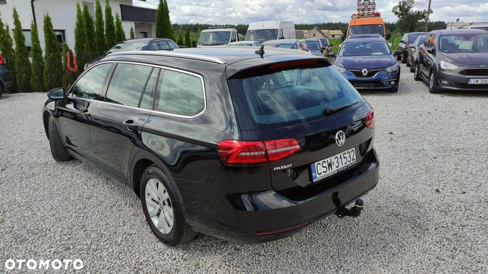 Volkswagen Passat - 13