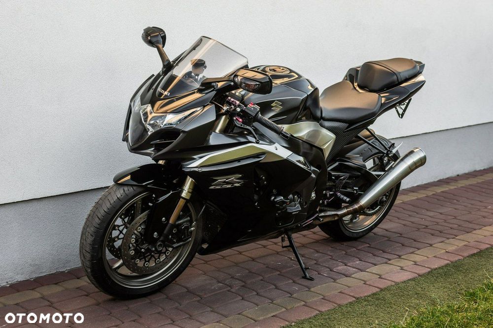 Suzuki GSX-R - 6