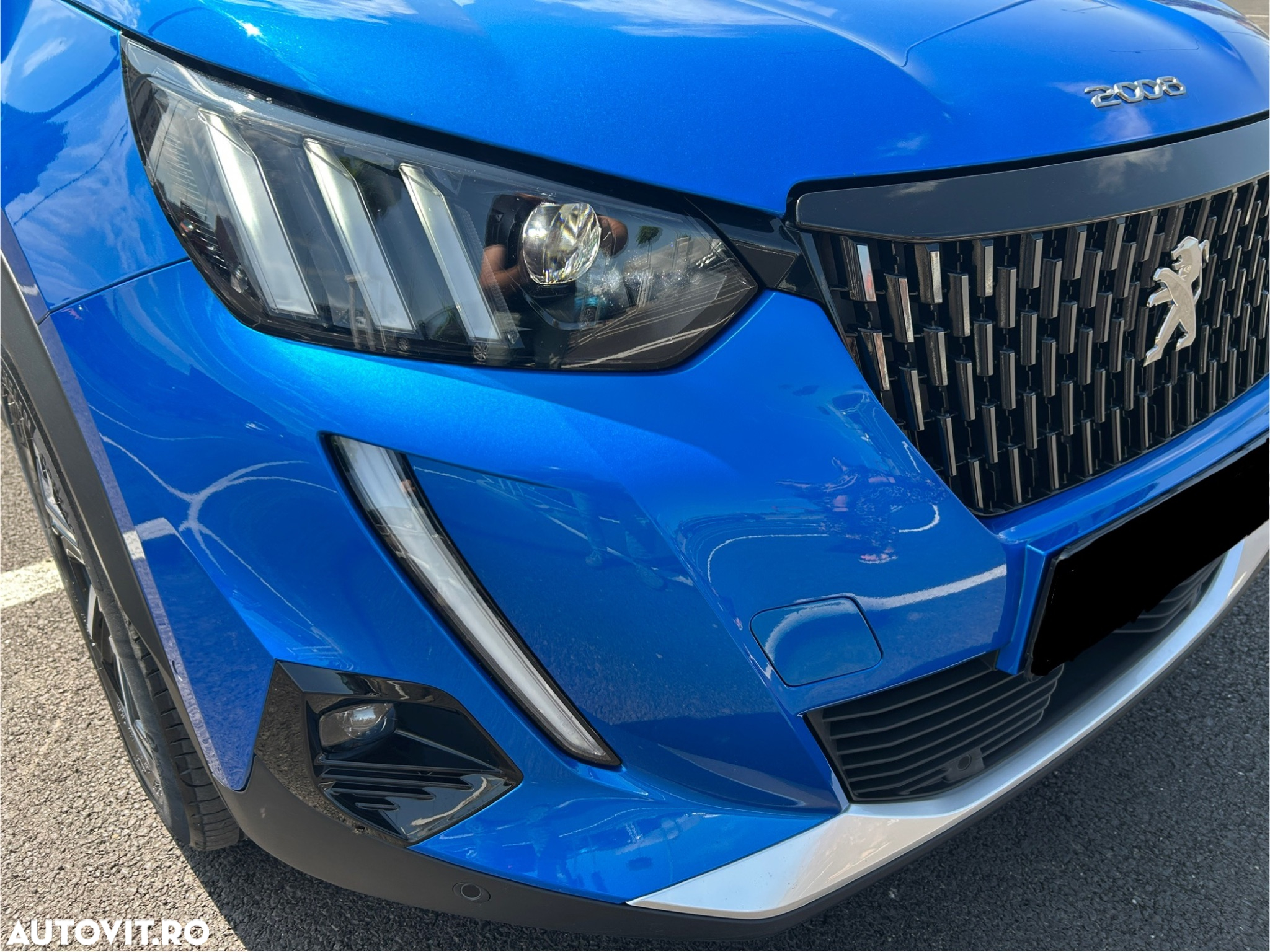 Peugeot 2008 PureTech 130 EAT8 GT - 11