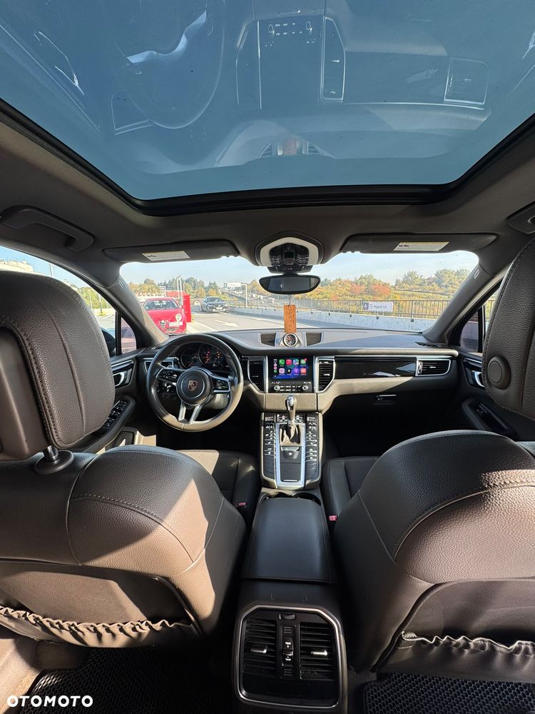 Porsche Macan Standard - 12