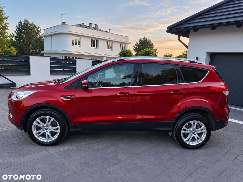 Ford Kuga 2.0 TDCi 2x4 Titanium - 6