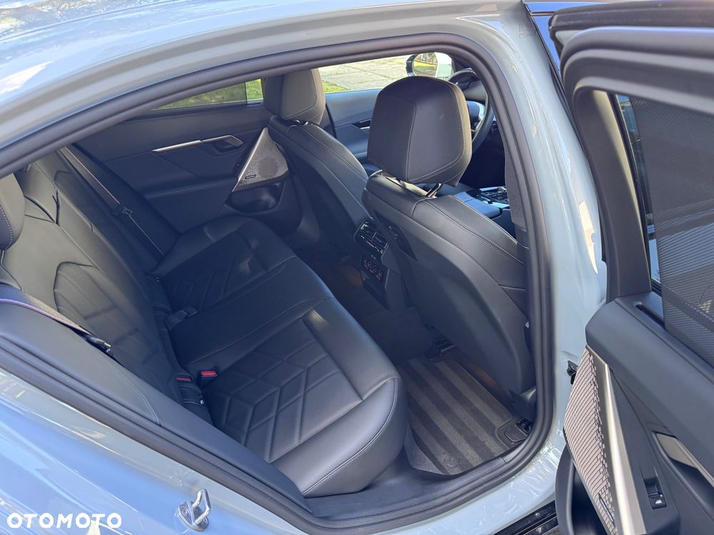 BMW Seria 5 520d xDrive mHEV M Sport - 18