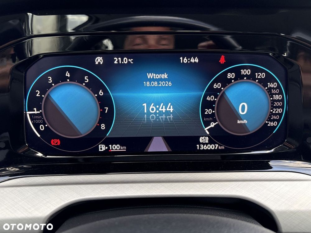 Volkswagen Golf - 14