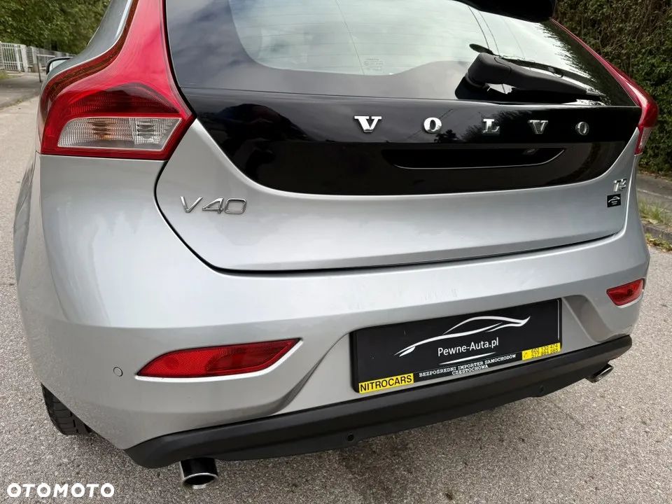Volvo V40 T3 Momentum - 11