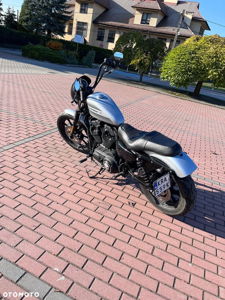 Harley-Davidson Sportster Iron 1200 - 2