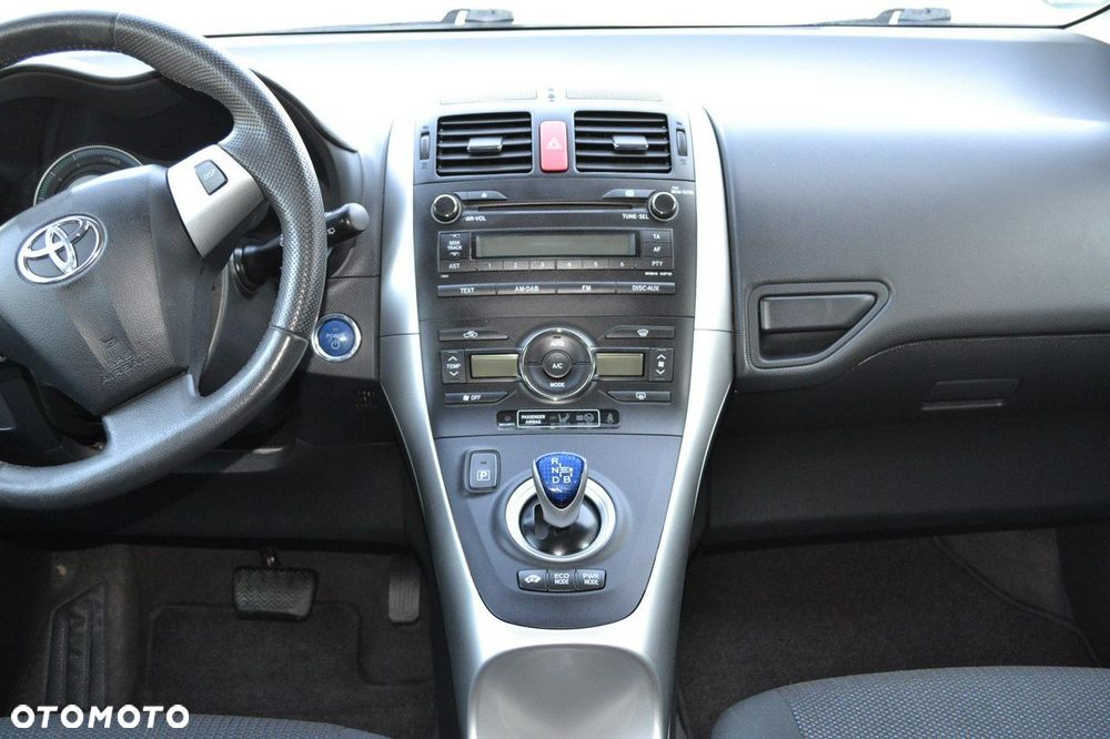Toyota Auris - 23