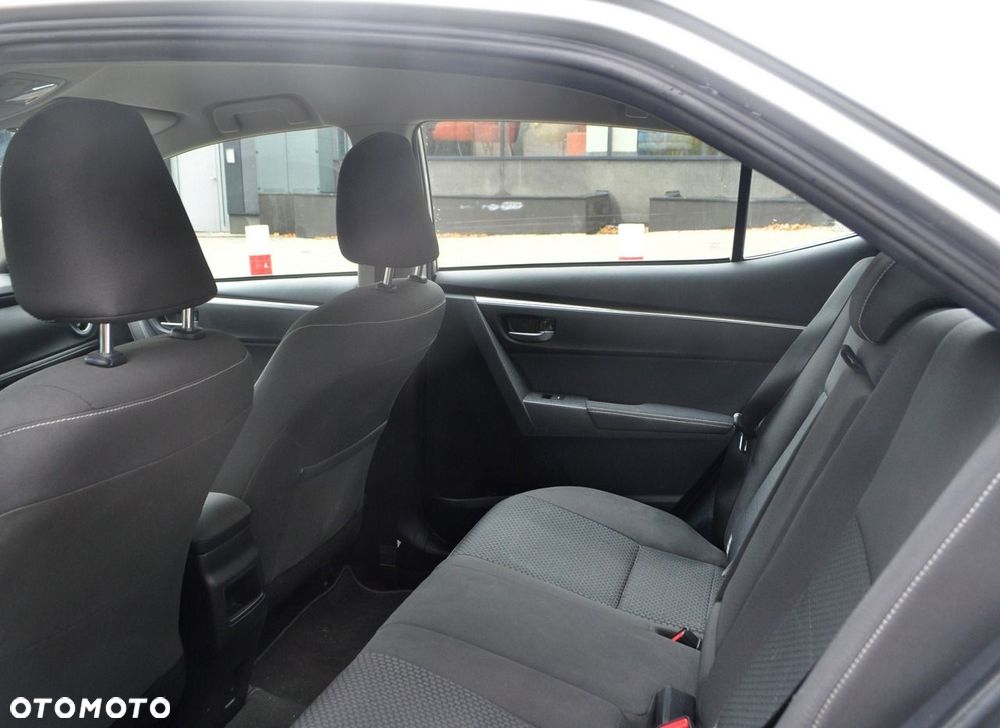 Toyota Corolla - 8