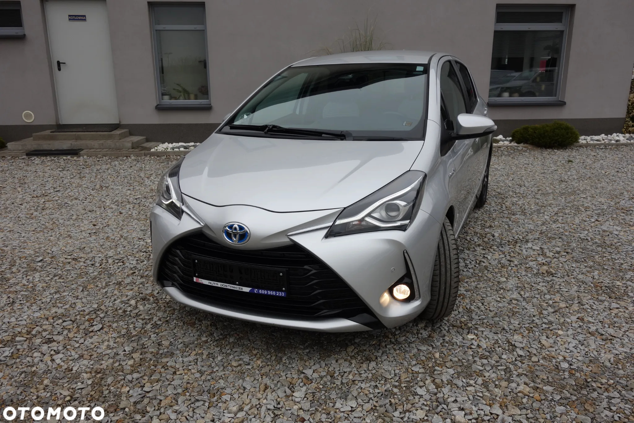 Toyota Yaris Hybrid 1.5 VVT-i Selection - 21